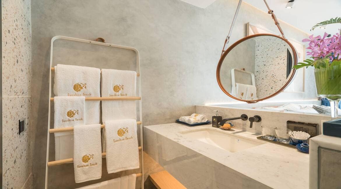 Sunshine-Beach-Condominium-Showroom-4-2